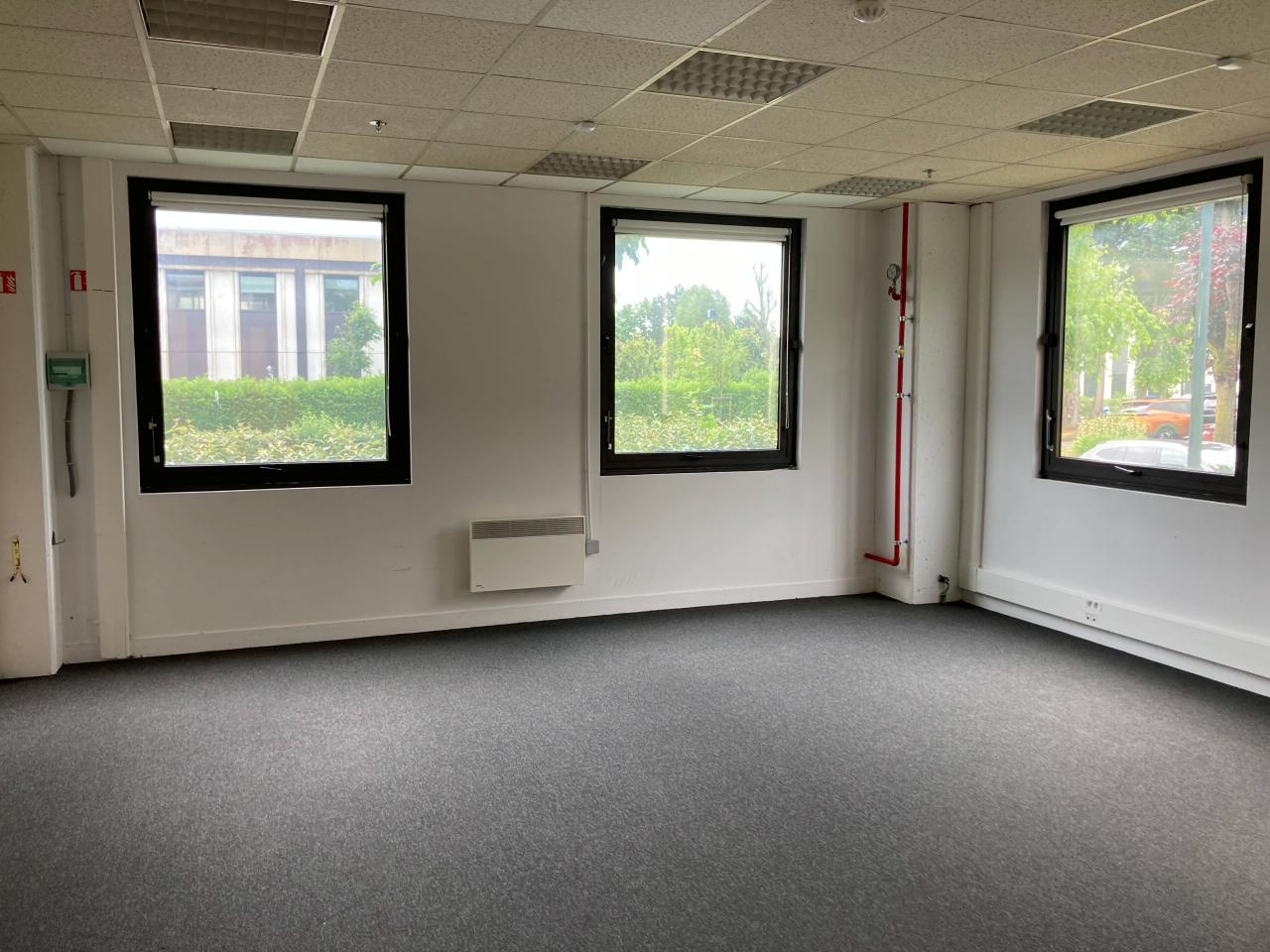 Local d'activité Cergy 1251m² Location local d'activité Cergy Val-d'Oise OLACT2105965 0